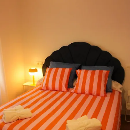 Hihome Catedral ホステル