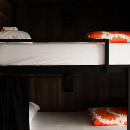 ホステル Hihome Catedral オビエド